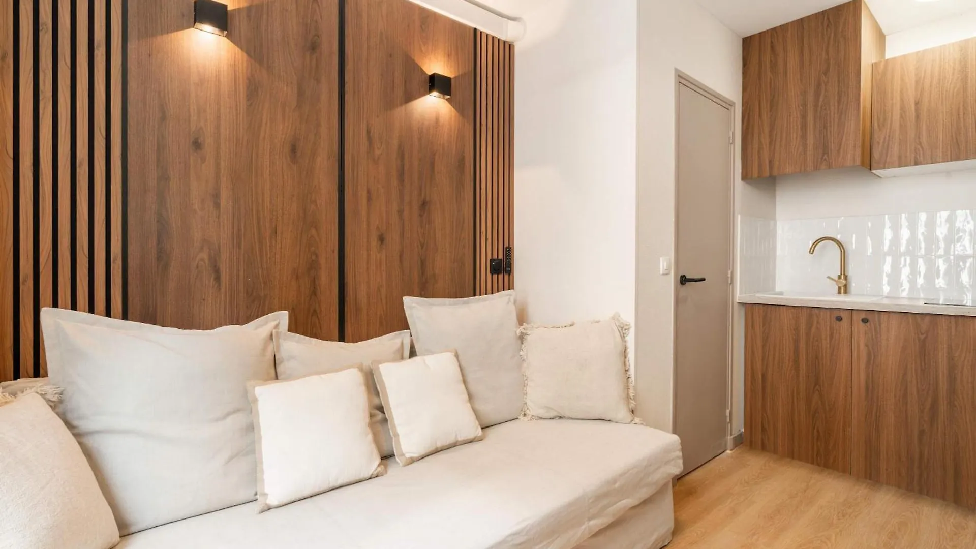 Montparnasse - Cosy Studio Paris Apartment